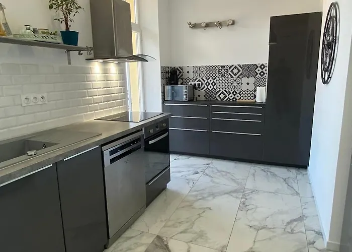 Casa Sanna, T2 Waterfront Miomo, Cap Corse Apartment *